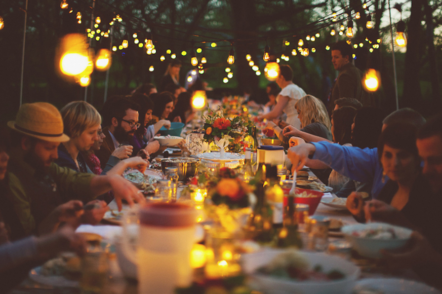 38589-Outdoor-Dinner-Party