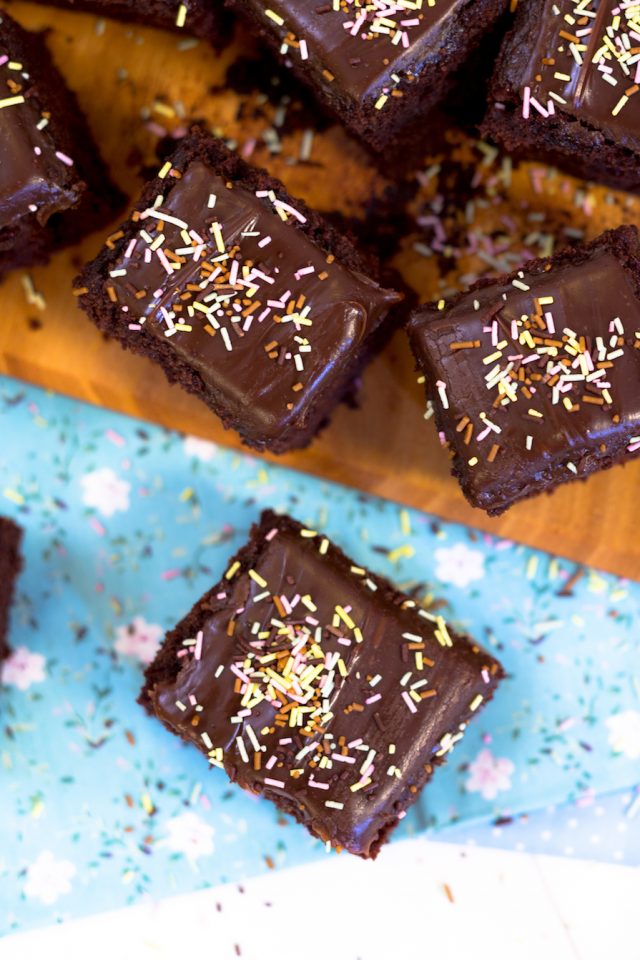 bolo de chocolate fofinho e super fácil (1)