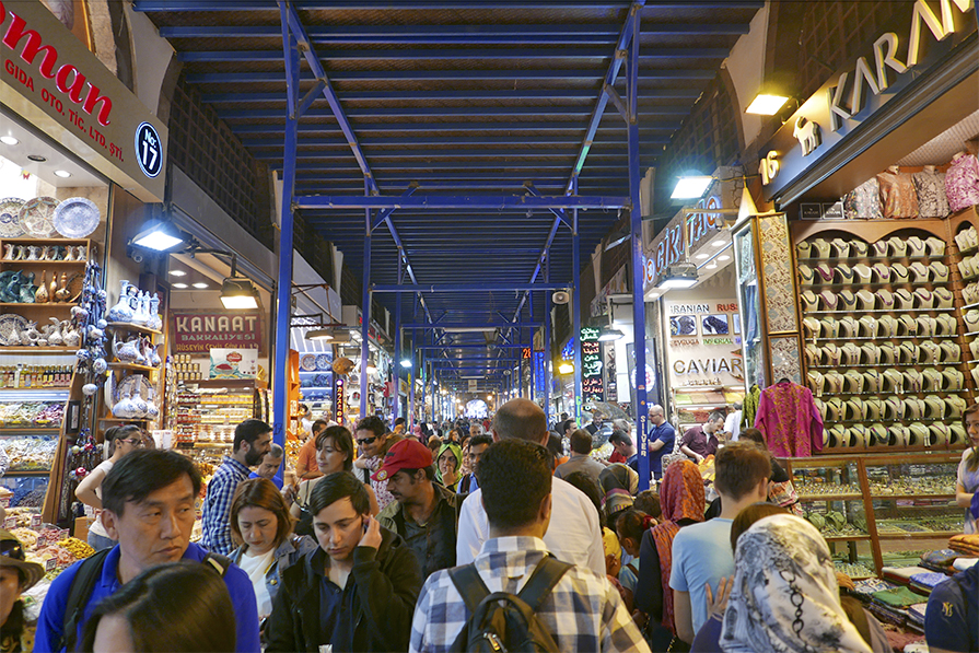 O FANTÁSTICO MERCADO DOS DOCES | #LaVaiADaniEmIstambul