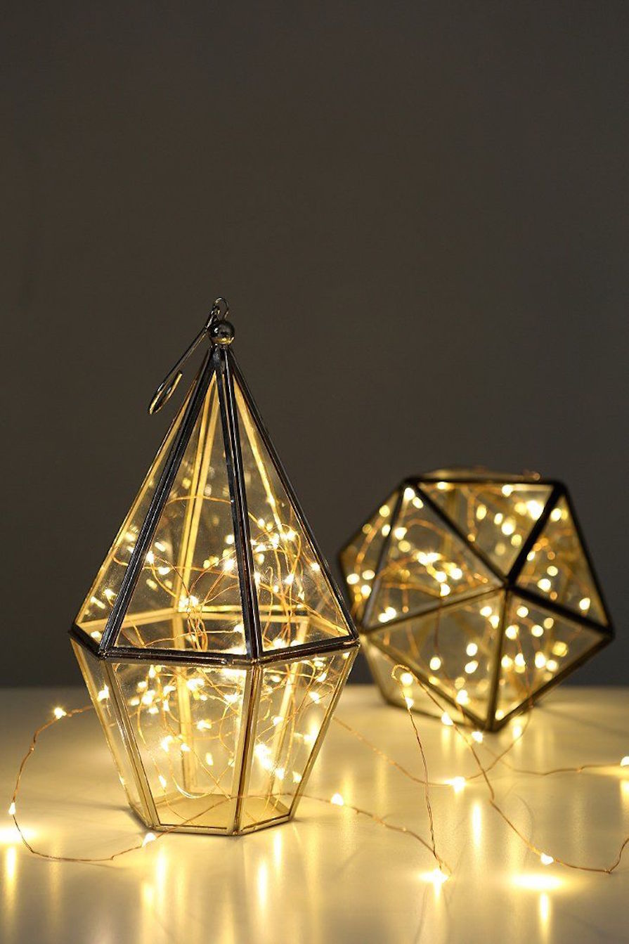 Diferentes formas de usar luzes no natal Diferentes formas de usar luzes no natal