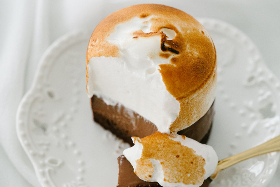 dani-noce-receita-bolo-mousse-marshmallow-brulee-imagem-destaque