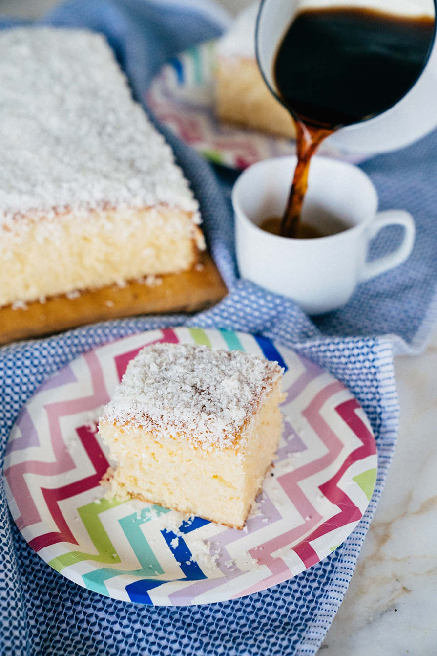 Bolos simples e fáceis de fazer para o café da tarde