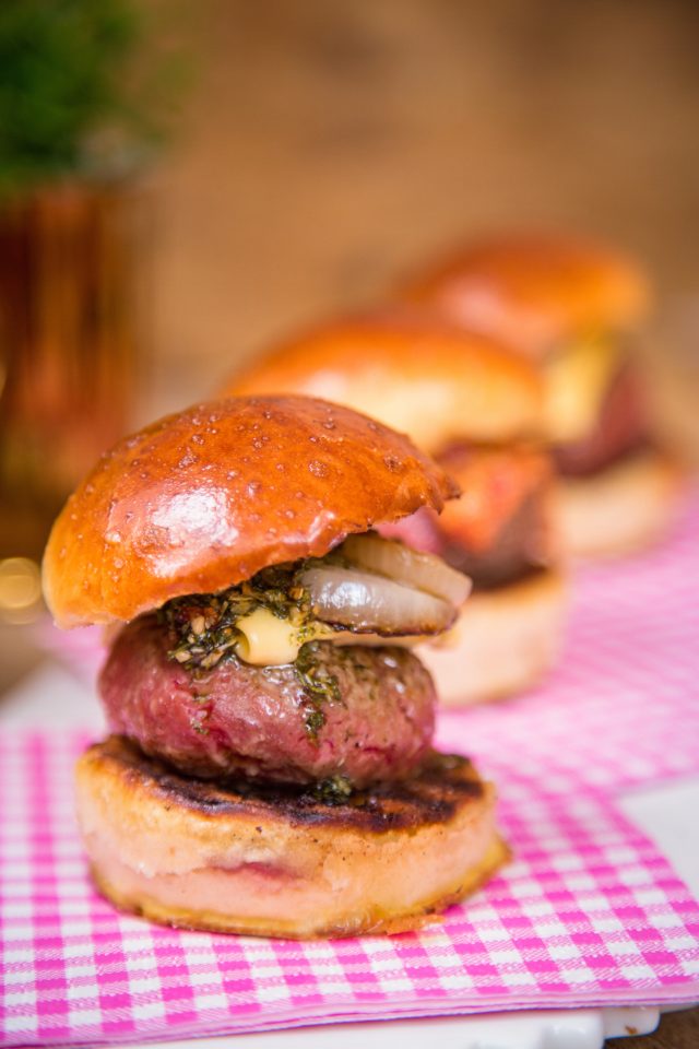 MINI HAMBÚRGUER FOFO feat. SANDUBA INSANO Danielle Noce