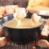 5 restaurantes em Zurique para você comer fondue tradicional