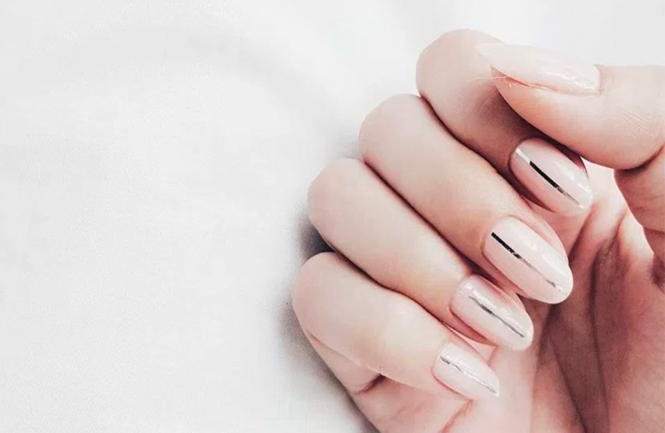 Nail Art Minimalista: Ideias Delicadas para se Inspirar