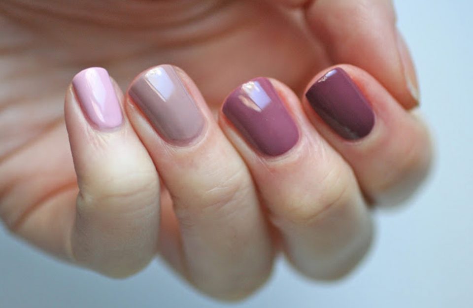 Unhas Coloridas: Você Usaria?