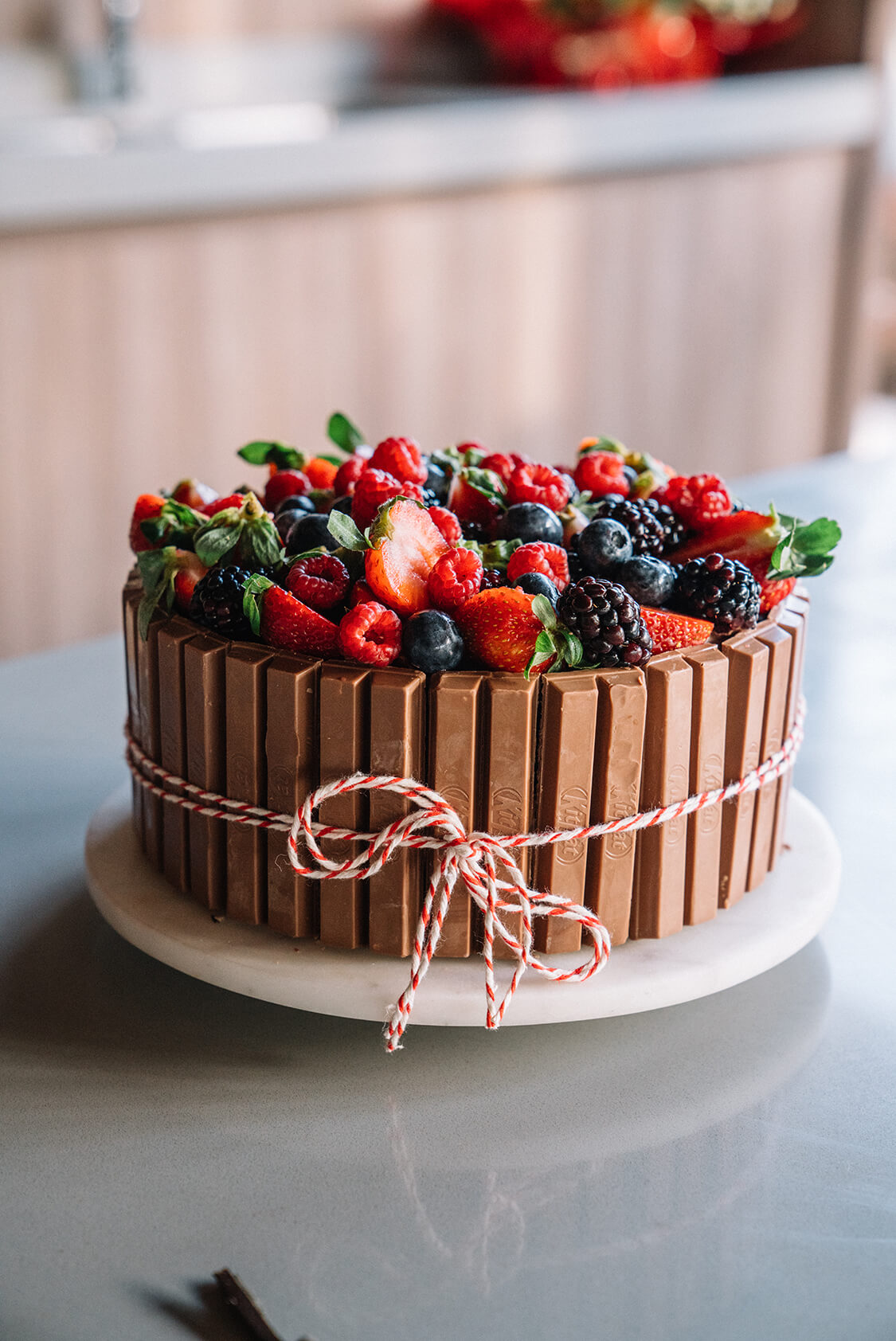 Receita de Bolo de aniversário com kit kat, enviada por fernanda