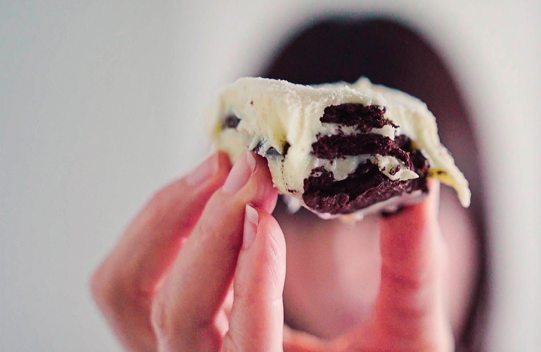 Palha italiana invertida de Leite Ninho com Oreo!