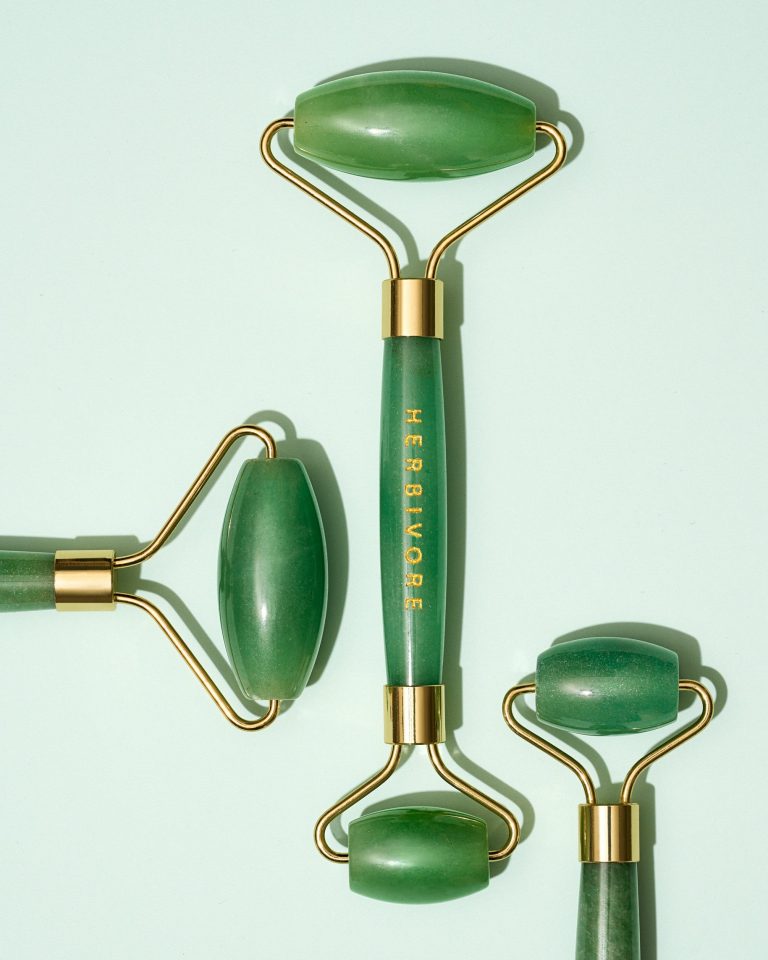 jade-roller-ou-roller-facial-como-usar-e-quais-os-beneficios-de-cada-pedra 5