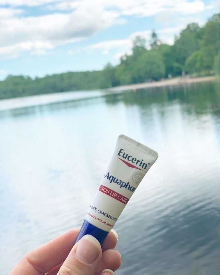 Aquaphor labial Eucerin: o segredo contra lábios ressecados