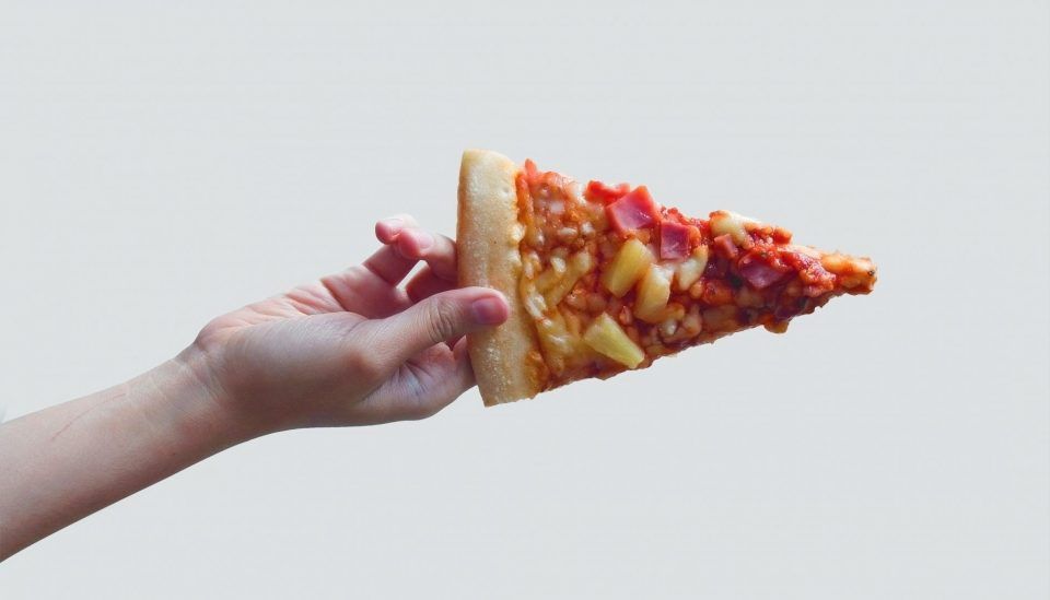 Massa de pizza: quais os tipos e receitas para fazer em casa