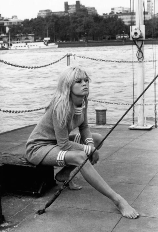 Brigitte Bardot: sexy e confortável ao mesmo tempo é possível e inspirador