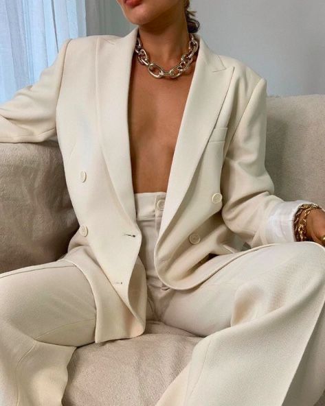 Blazer + pantalona branca: dicas de como usar e inspirações