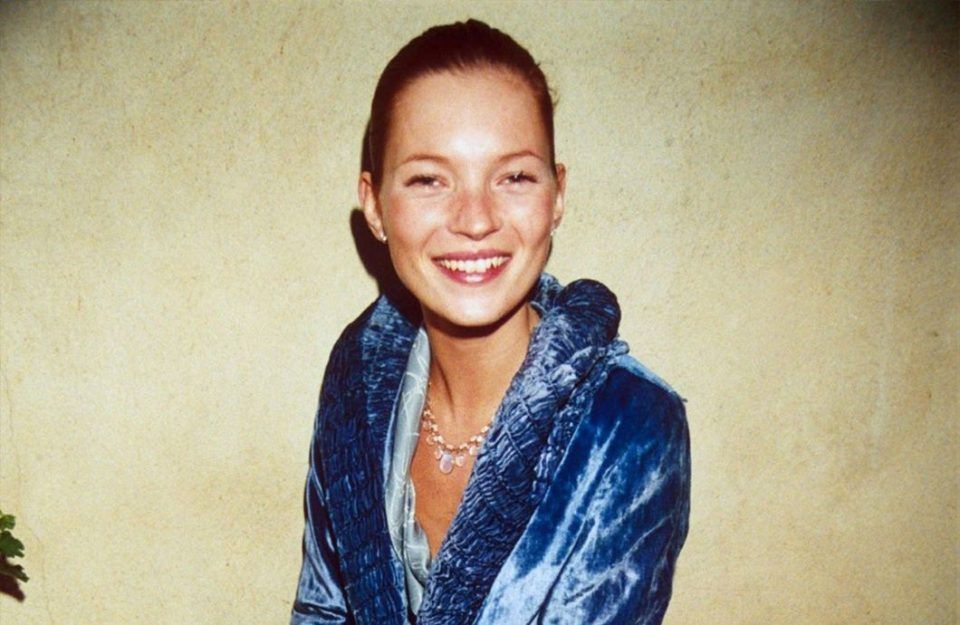 Kate Moss + veludo: alguns looks para nos inspirar