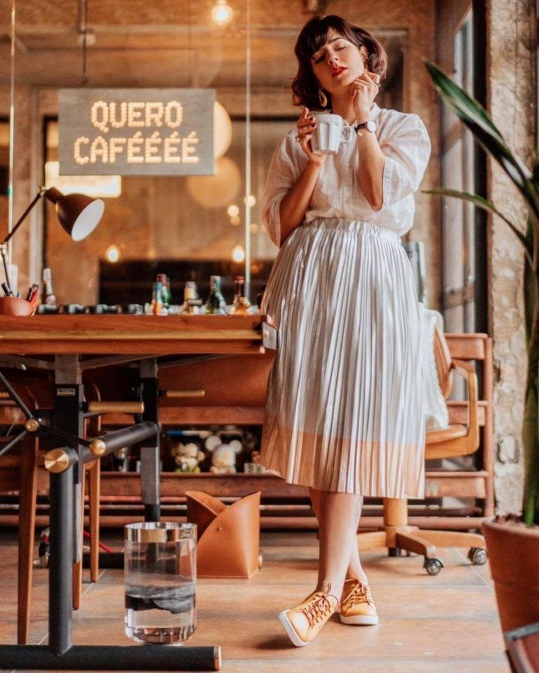 Tênis ou salto? Dicas de looks para inspirar e arrasar com os dois