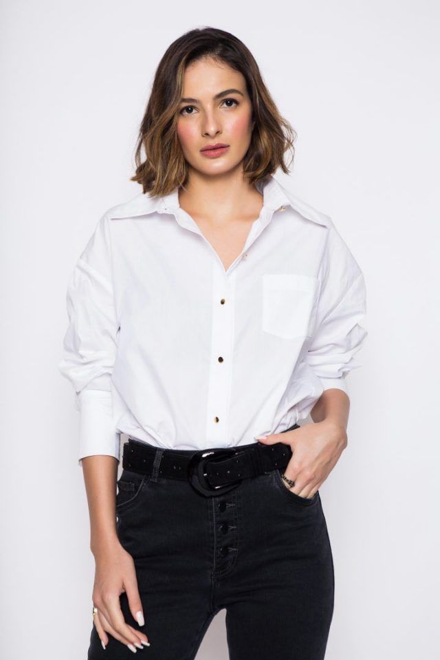 8 truques com camisa branca para sair do óbvio