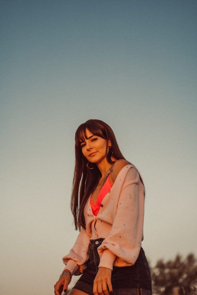 Looks com top: inspirações e formas diferentes de combinar